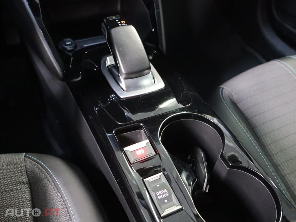 Peugeot E-208 Allure Versão Eléctrica