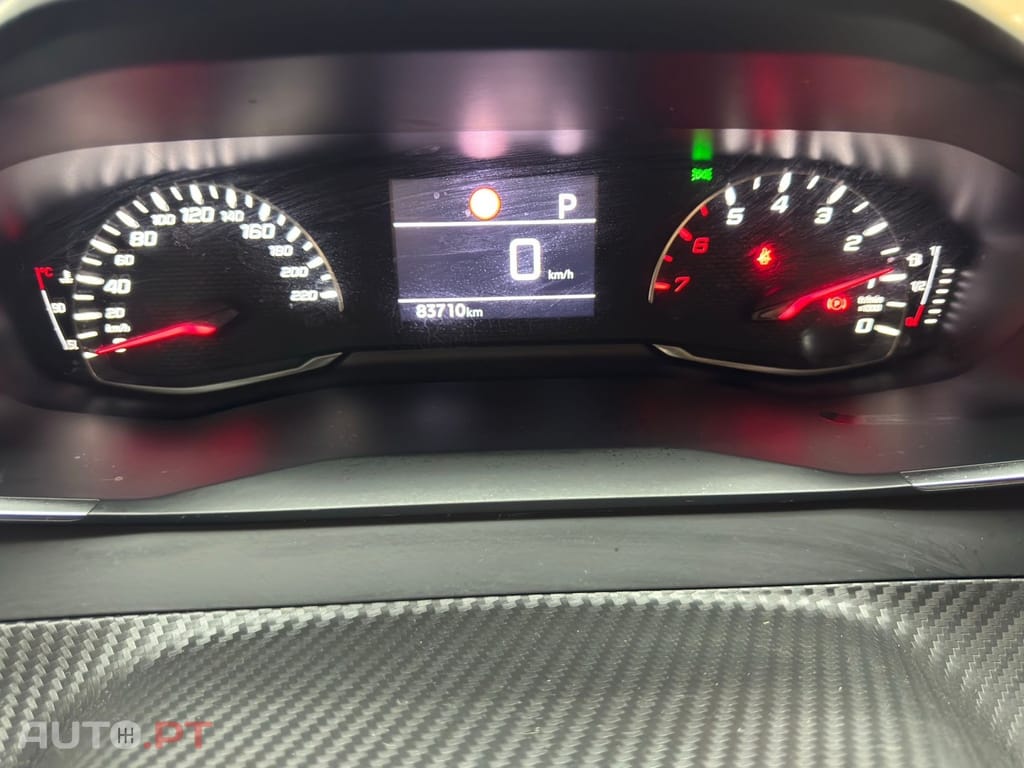 Peugeot 2008 1.2 PureTech Active Pack EAT8