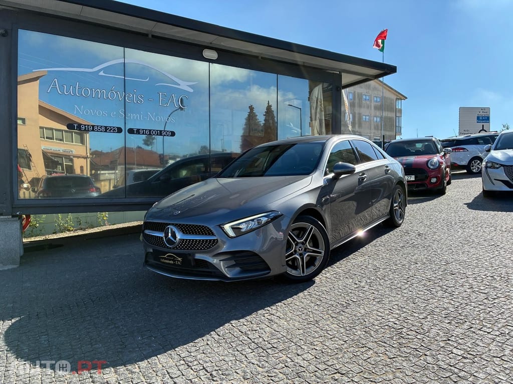 Mercedes-Benz A 250 e AMG Line