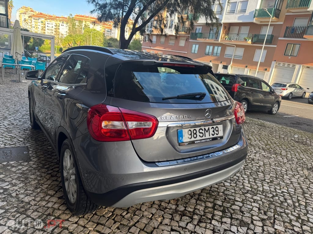 Mercedes-Benz GLA 180 d