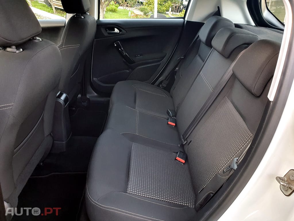 Peugeot 208 1.2 PureTech Allure