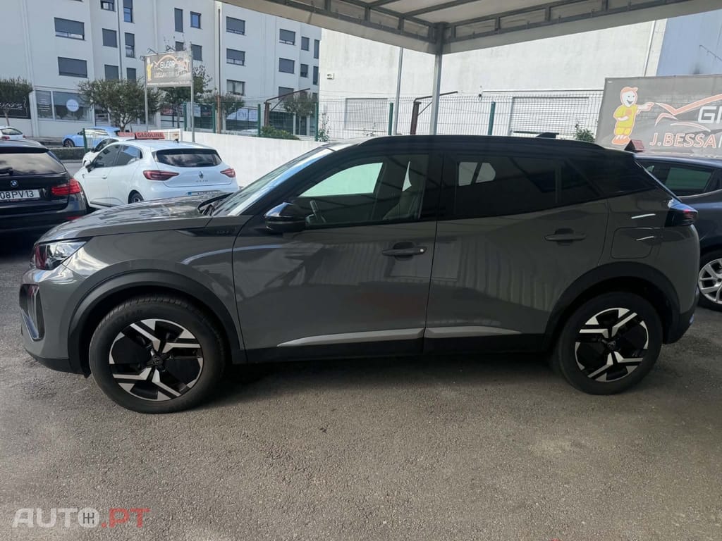 Peugeot 2008 1.2 PureTech GT EAT8