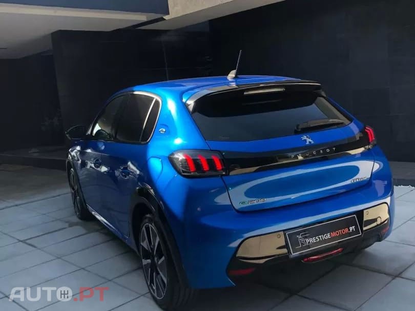 Peugeot E-208 E GT Line