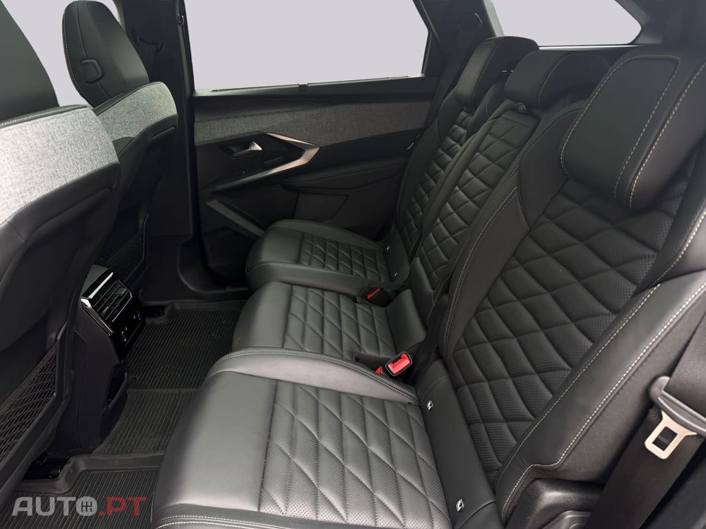Peugeot E-5008 73 kWh GT