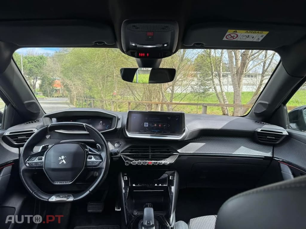 Peugeot 208 1.2 PureTech GT Line EAT8