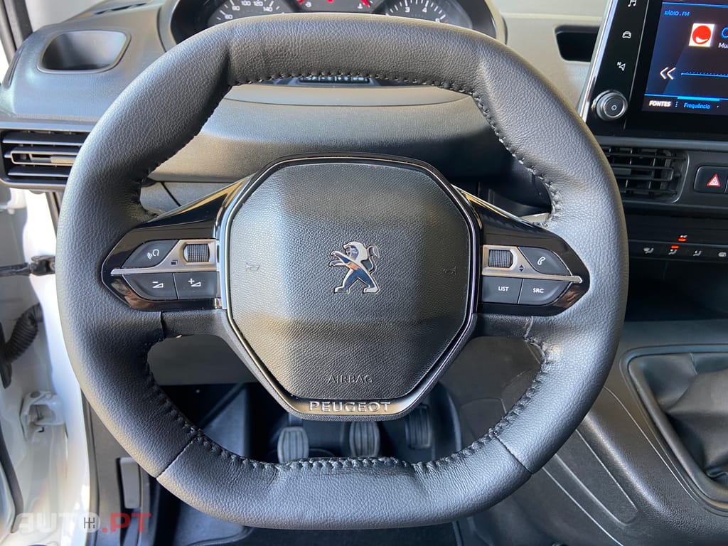 Peugeot Partner 1.6 HDI CarPlay  Só 95 mil kms!! Nacional