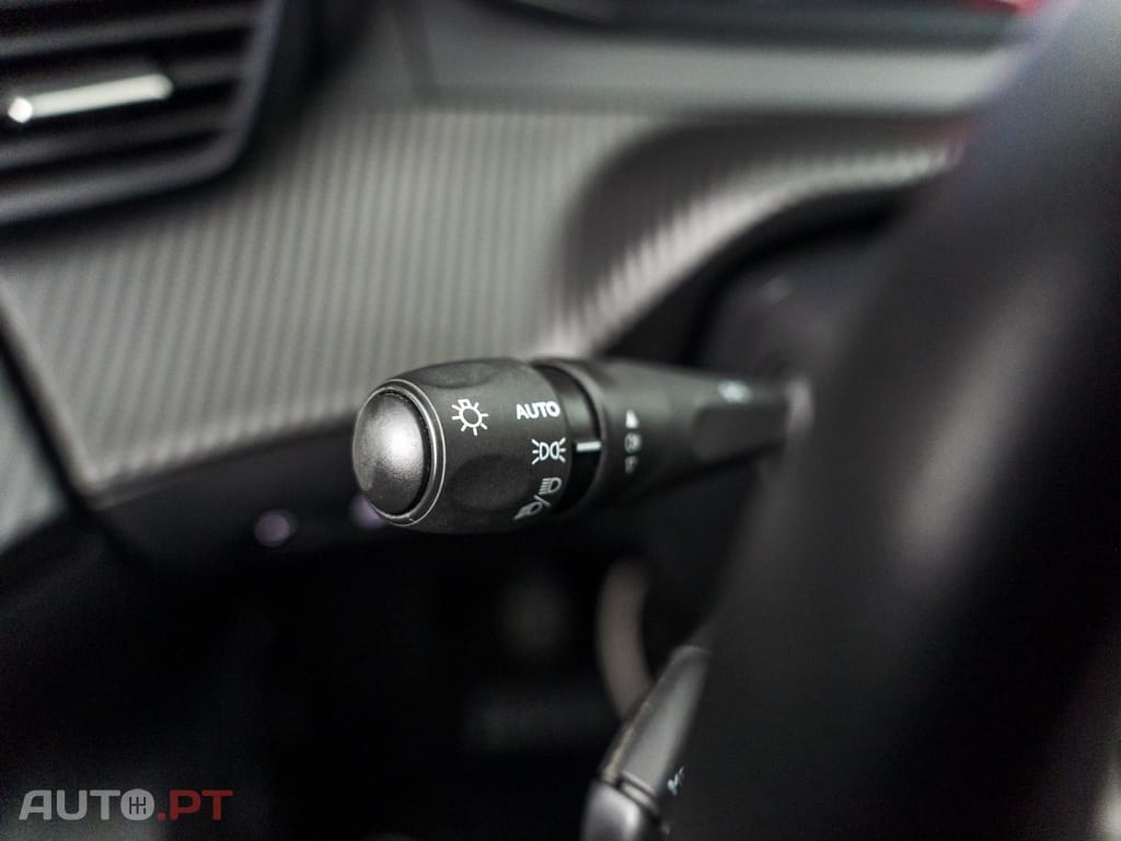 Peugeot 2008 1.2 PureTech Active Pack