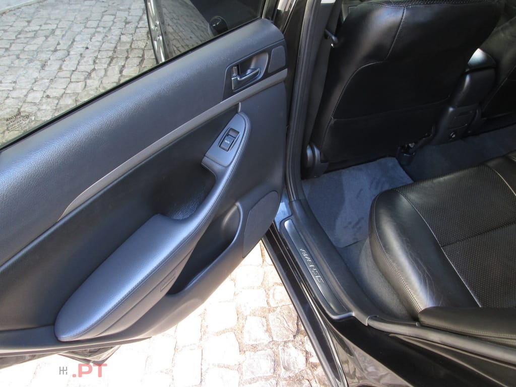 Toyota Avensis 2.0 D-4D Sol+GPS