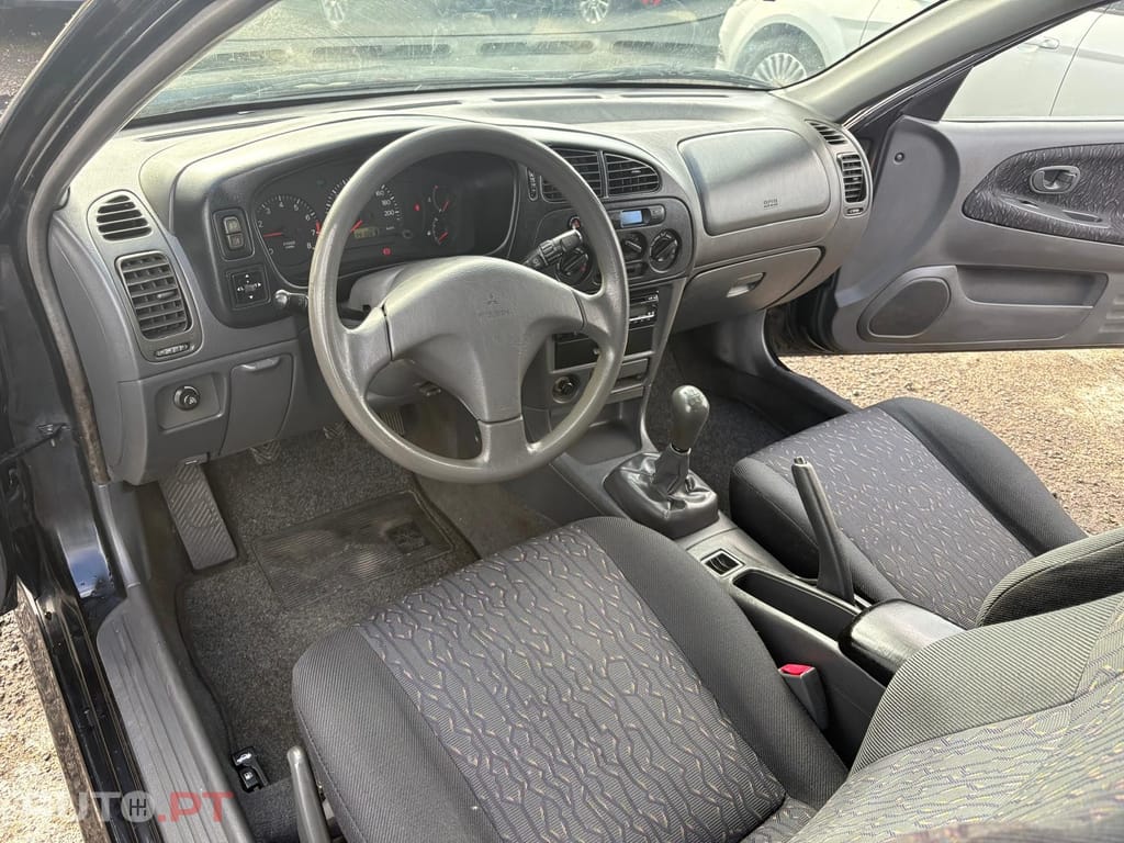 Mitsubishi Colt 1.3 GLX AC+TA