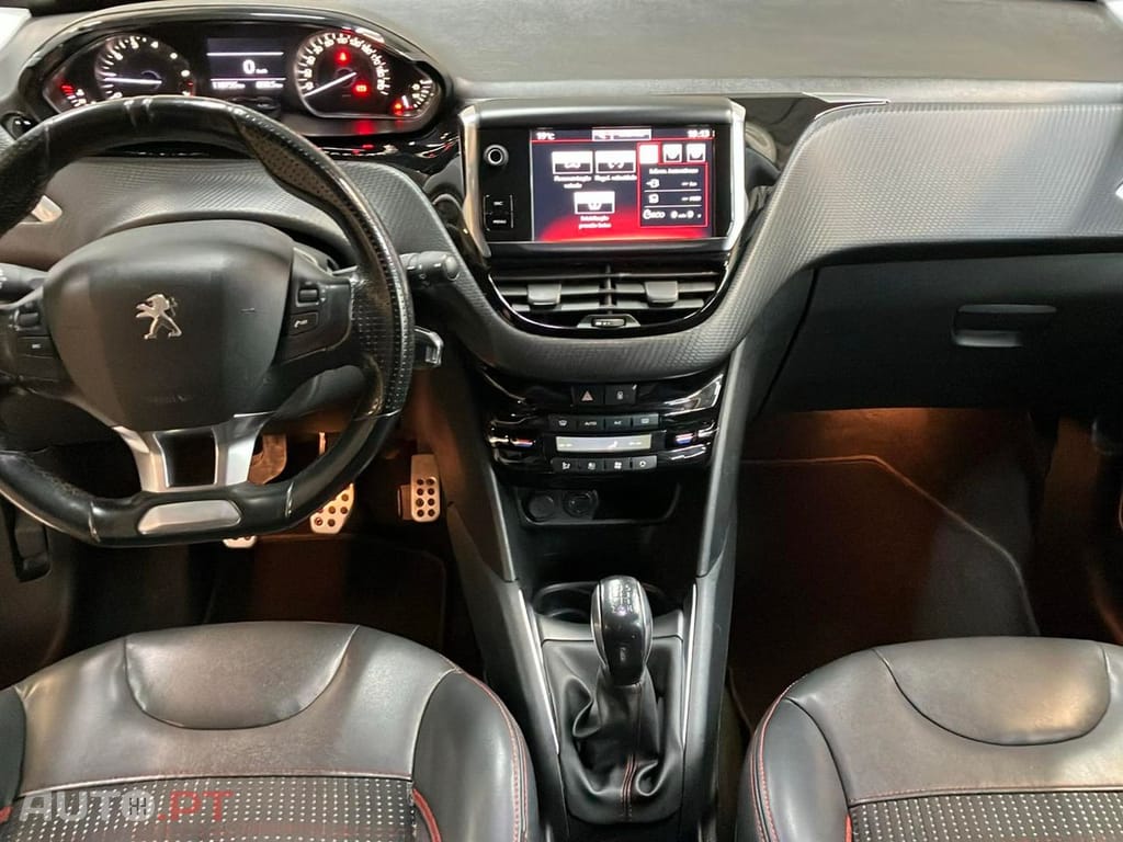 Peugeot 208 1.2 PureTech GT Line