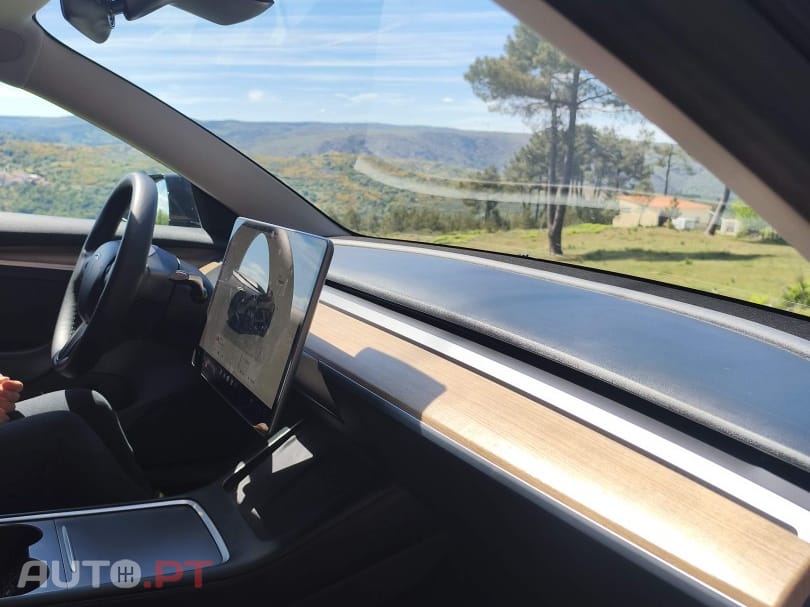 Tesla Model 3 Standard Range Plus RWD