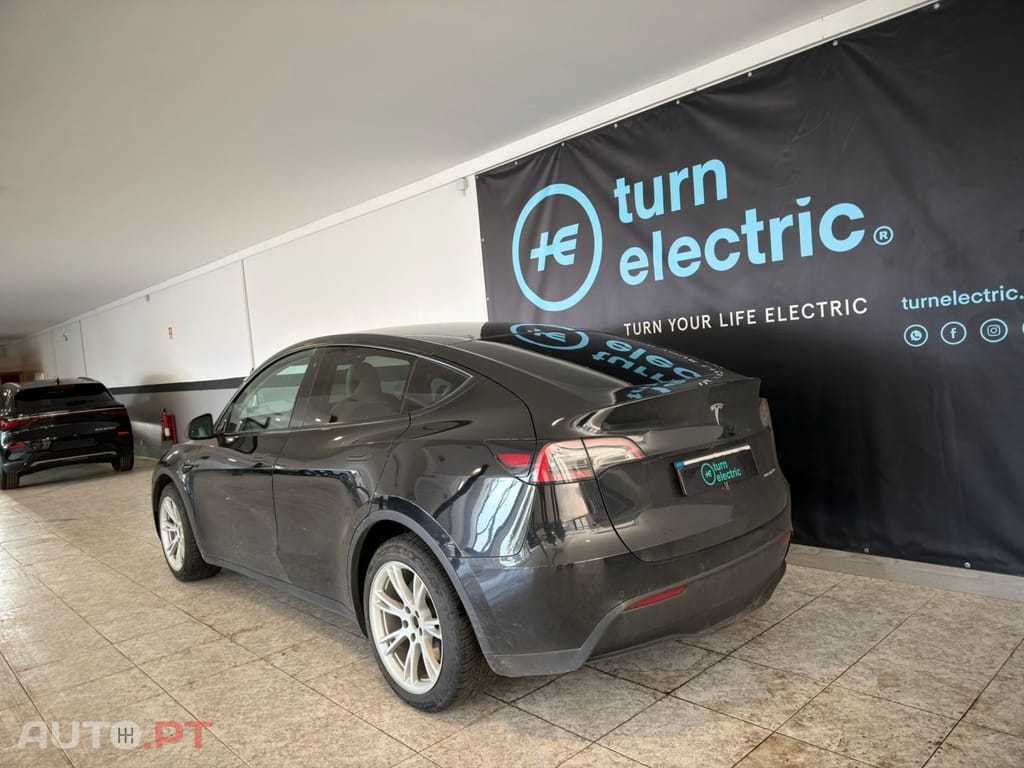 Tesla Model Y Long Range Tração Integral