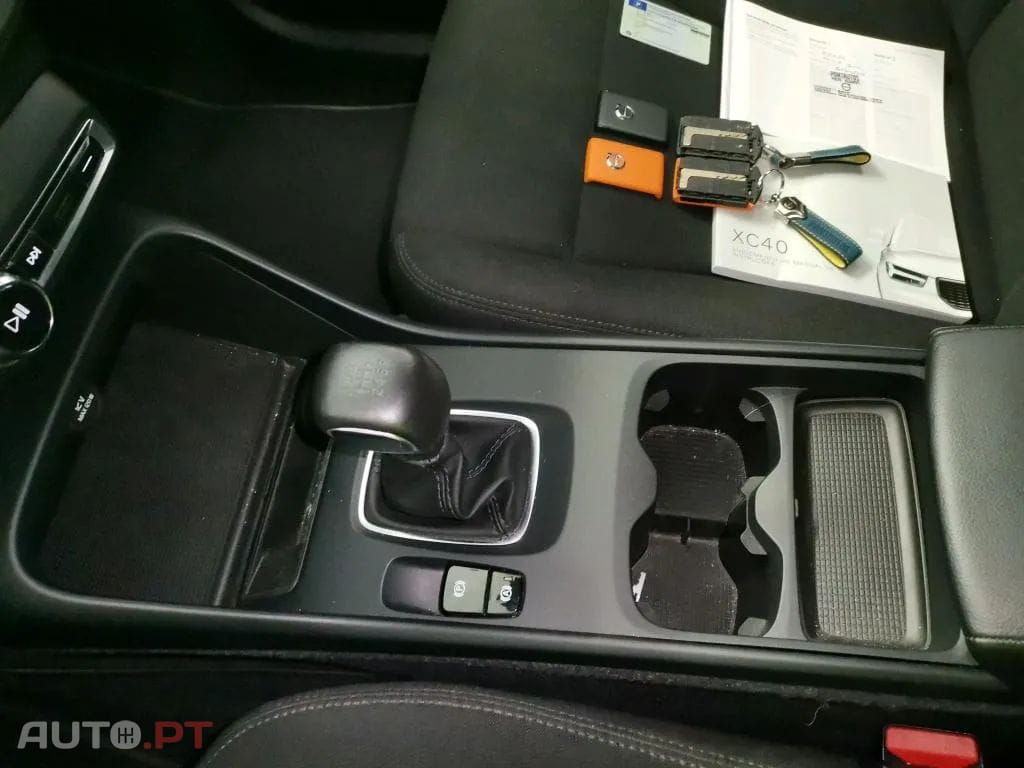 Volvo XC40 1.5 T3 Momentum Core