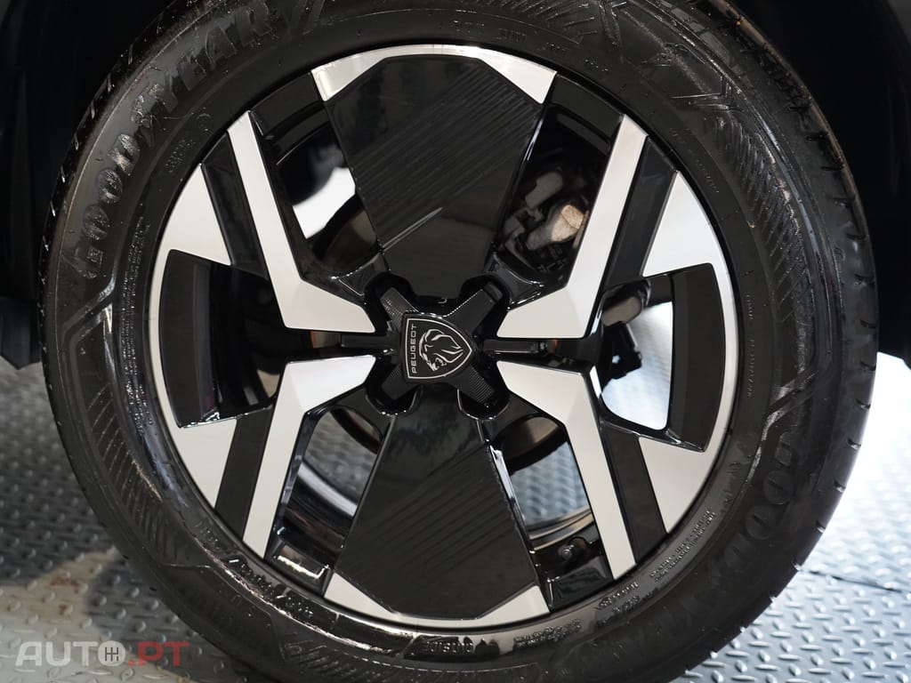 Peugeot 2008 1.2 PureTech Allure