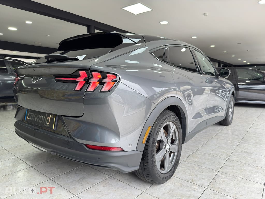 Ford Mustang Mach-E Premium AWD