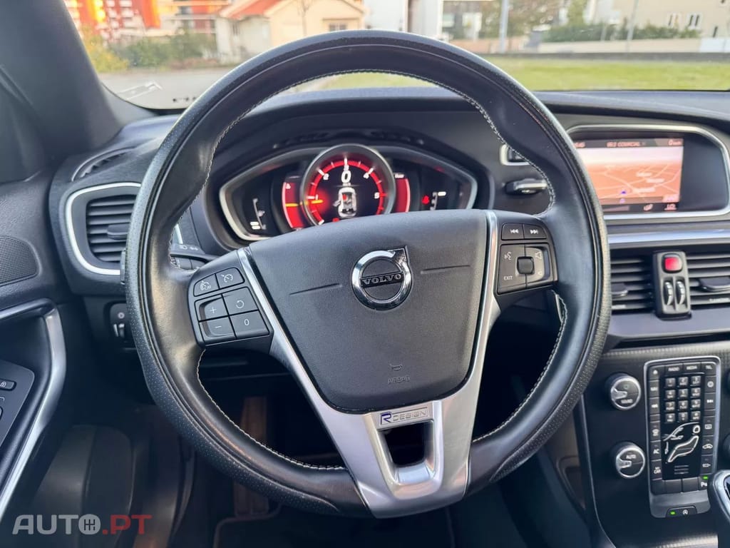 Volvo V40 2.0 D2 R-Design Geartronic