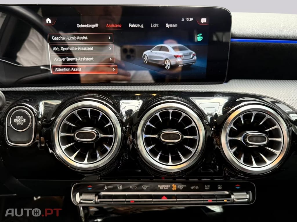 Mercedes-Benz A 250 I.V.A DEDUTIVEL e AMG