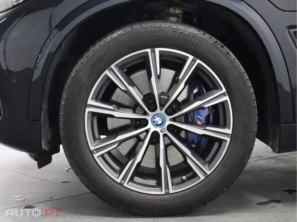 BMW X5  45 e xDrive Pack M