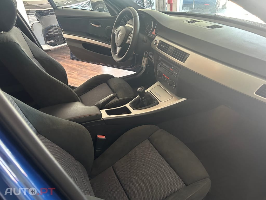 BMW 320 D TOURING PACK M