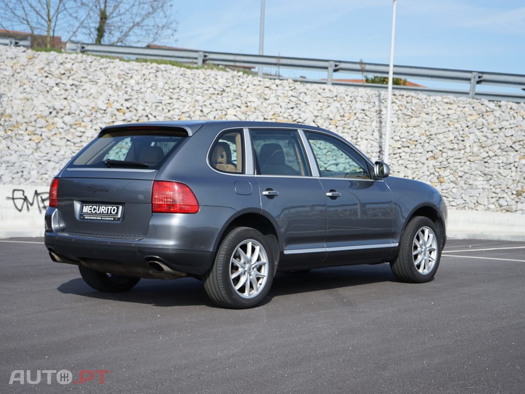 Porsche Cayenne Tiptronic