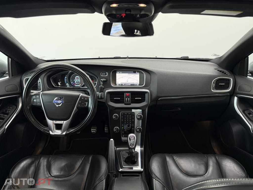 Volvo V40 1.6 D2 R-Design Momentum