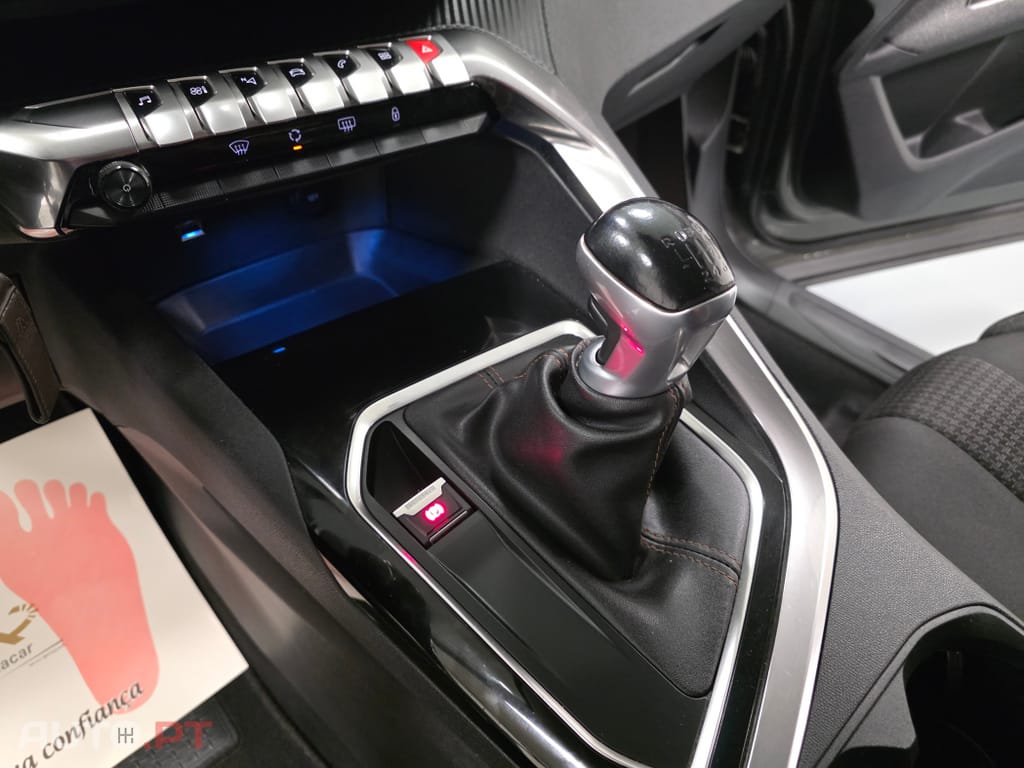 Peugeot 3008 1.5 BlueHDi Active