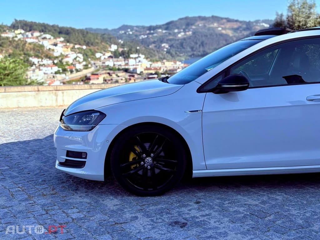 Volkswagen Golf VII R- line