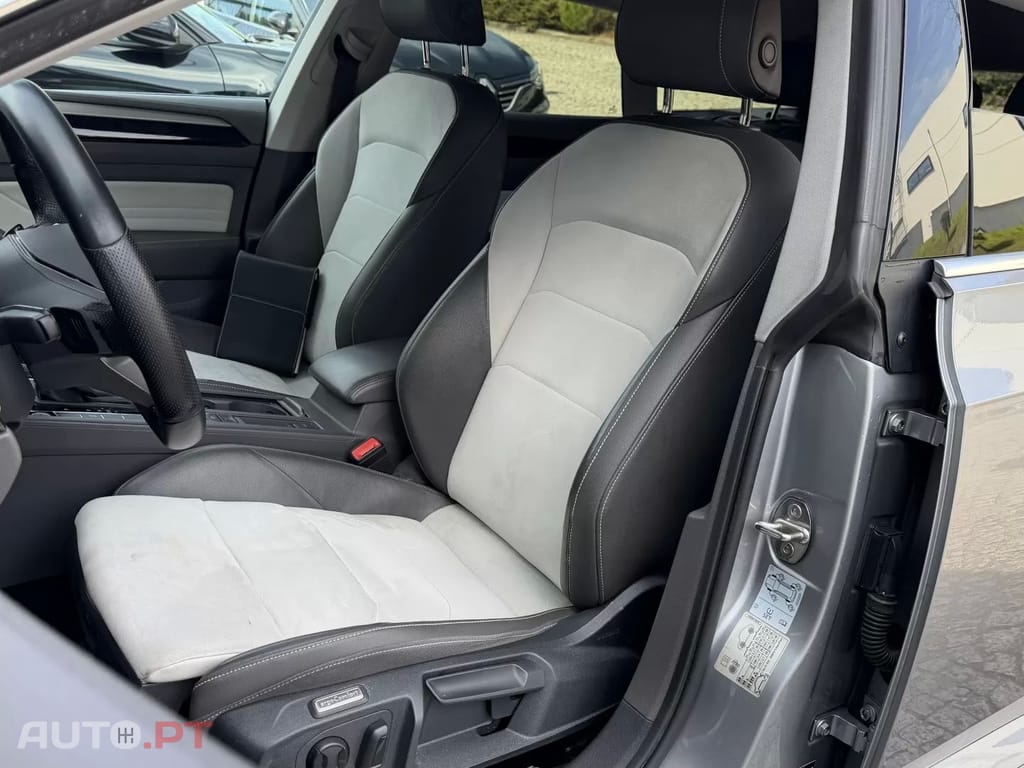 Volkswagen Arteon 2.0 TDI Elegance DSG — fotografia 12