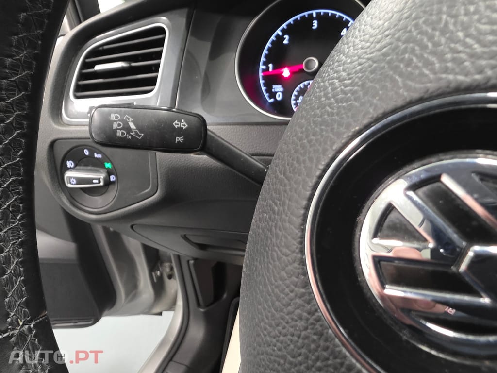 Volkswagen Golf 1.6 TDI Confortline