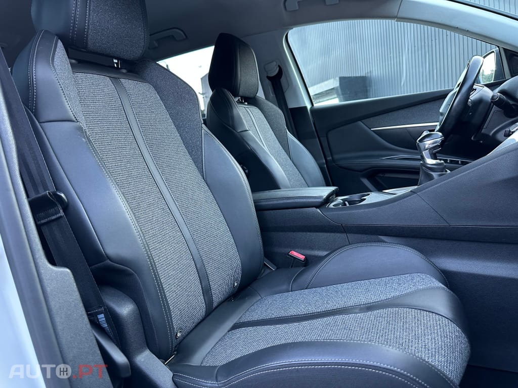 Peugeot 3008 1.2 PureTech Allure