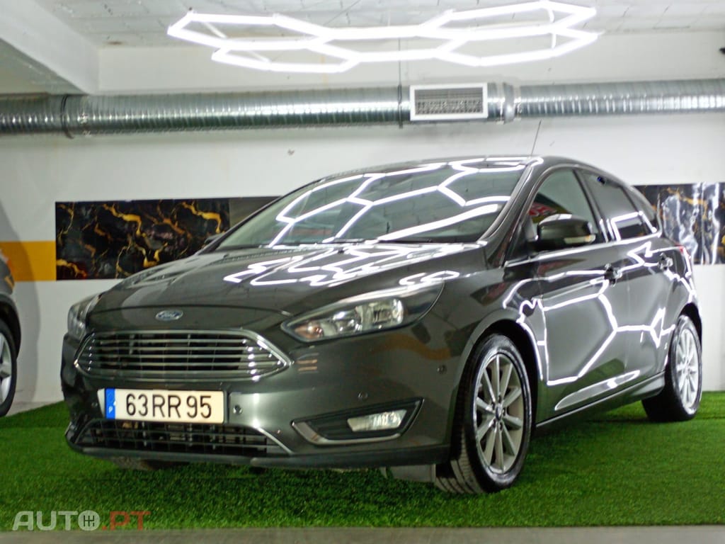 Ford Focus 1.0 SCTi ST-Line