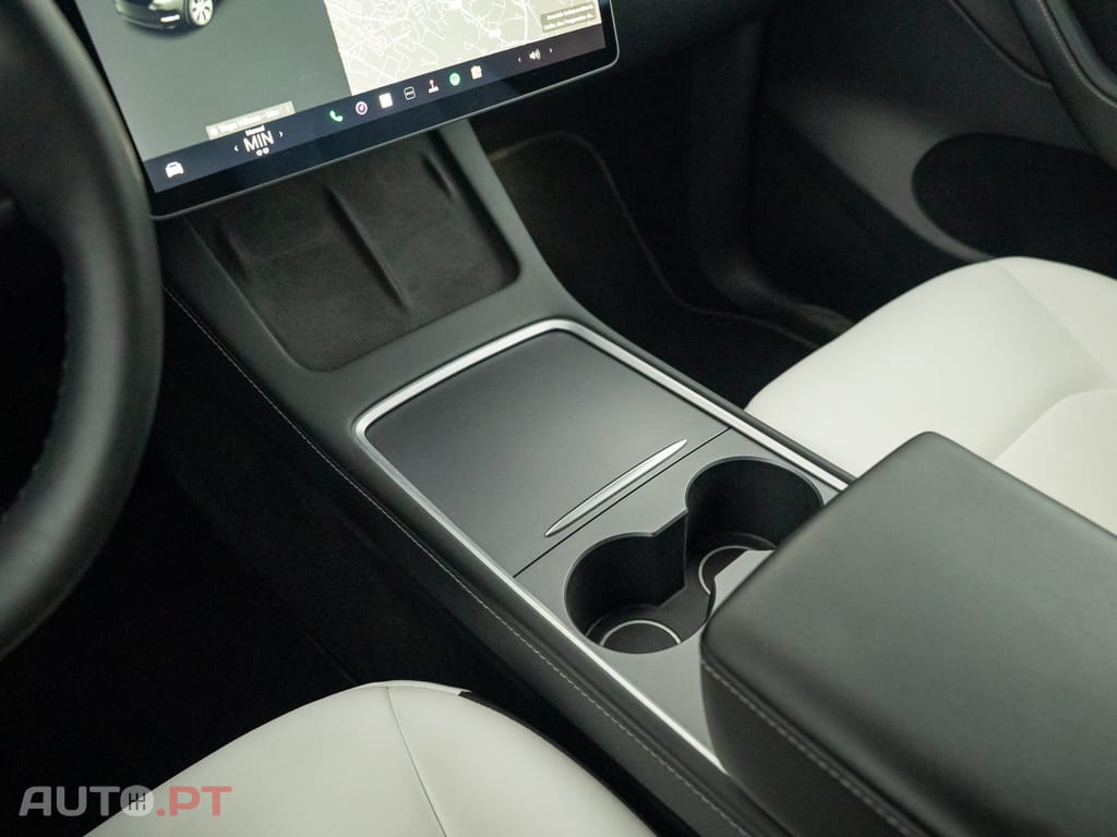 Tesla Model Y Long Range Tração Integral