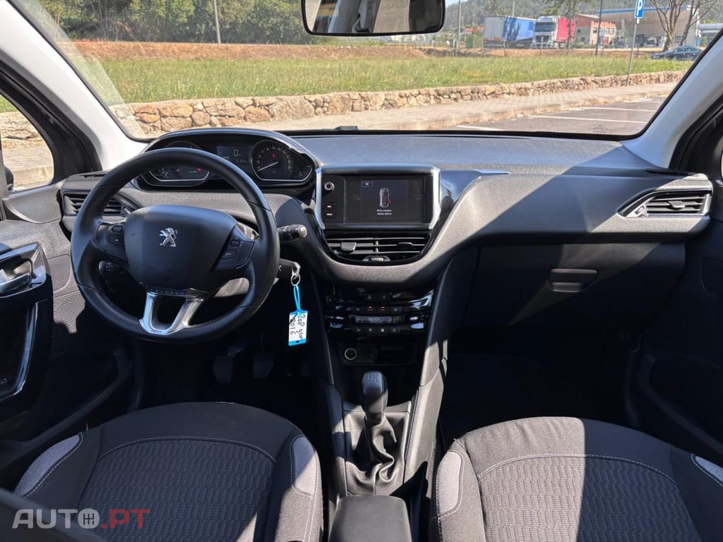 Peugeot 208 1.6 BlueHDi Allure