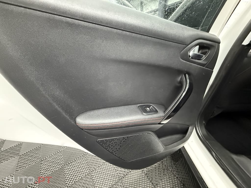 Peugeot 2008 1.2 PureTech GT Line