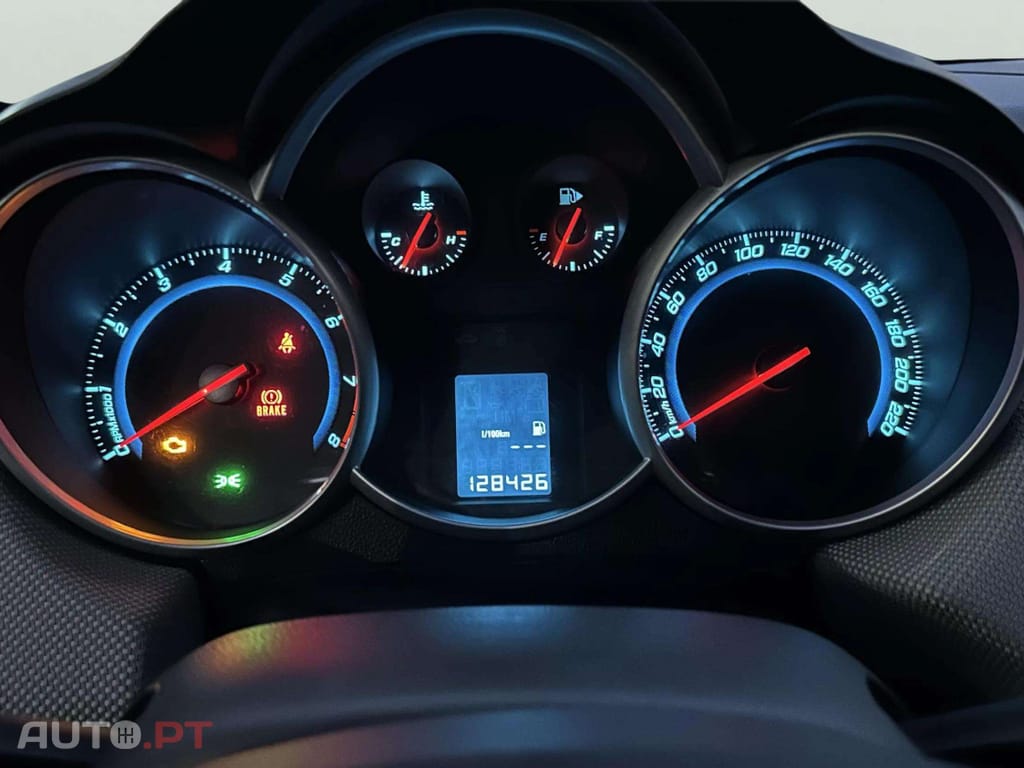 Chevrolet Cruze 1.6 LS