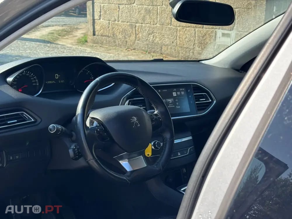Peugeot 308 SW 1.6 BlueHDi Allure
