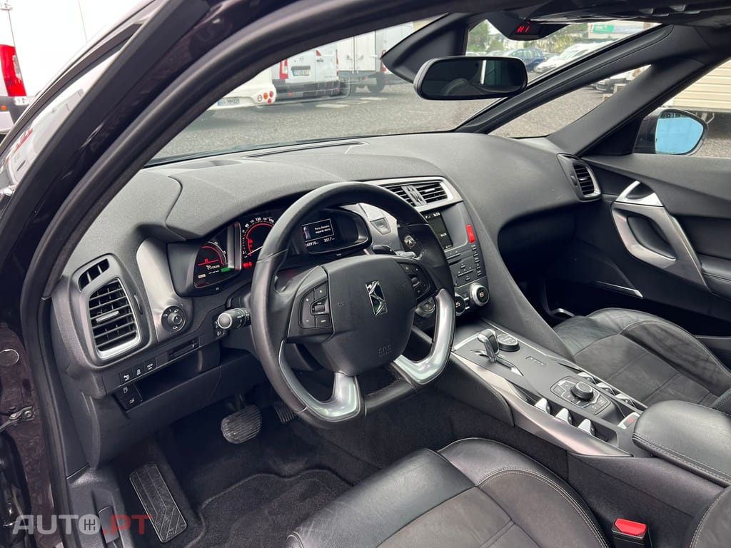 DS DS5 2.0 Hybrid4 Sport Chic