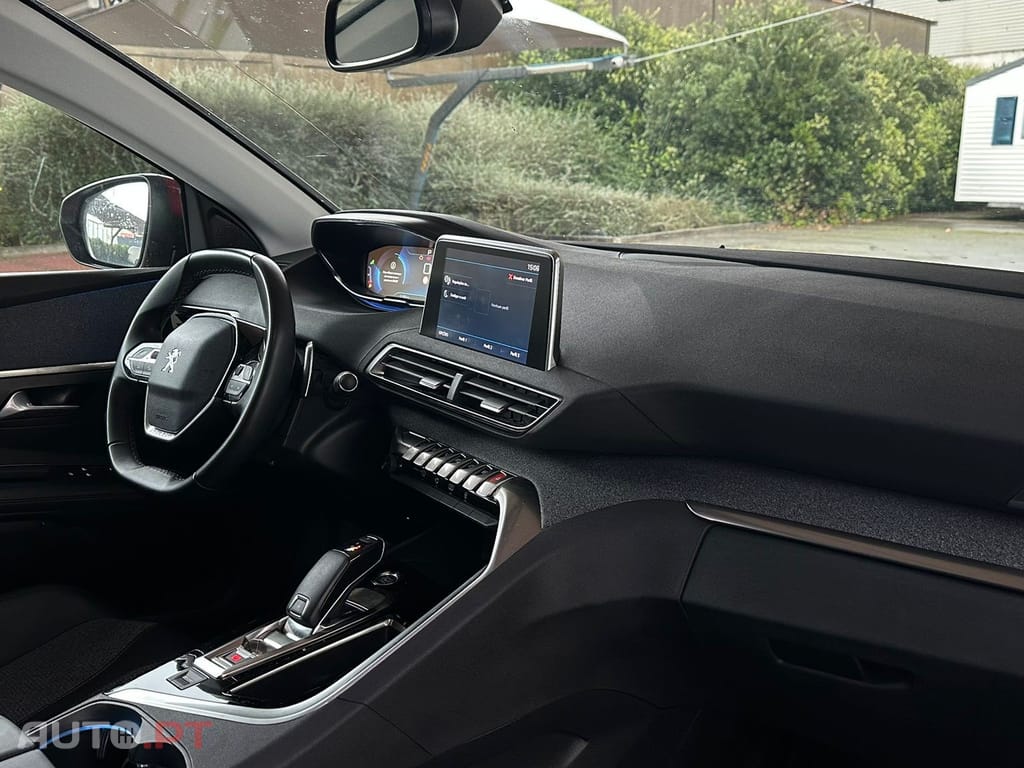 Peugeot 3008 PureTech 130 Stop & Start GPF EAT8 Allure Pack