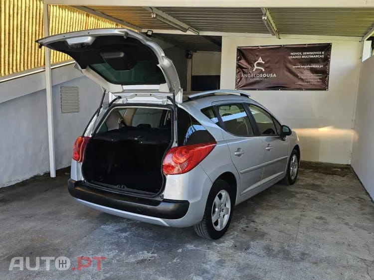 Peugeot 207 SW 1.4 VTi Sportium