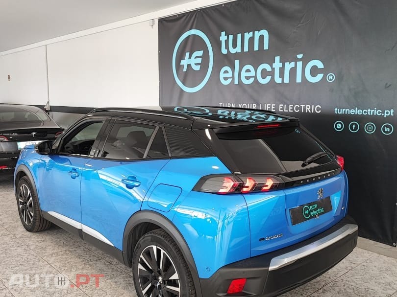 Peugeot E-2008 50 kWh GT