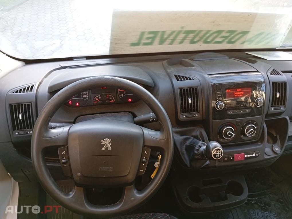 Peugeot Boxer 2.2 BLUE HDI