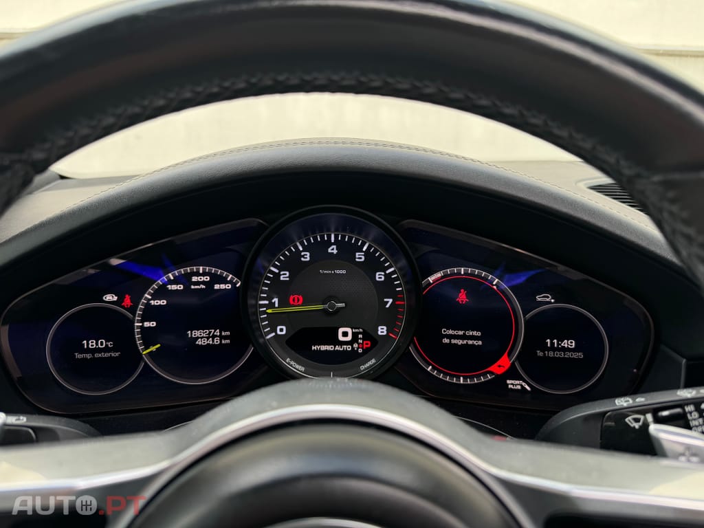 Porsche Cayenne E-Hybrid Tiptronic S