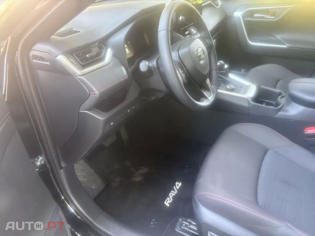 Toyota RAV4 2,5 Teamplayer