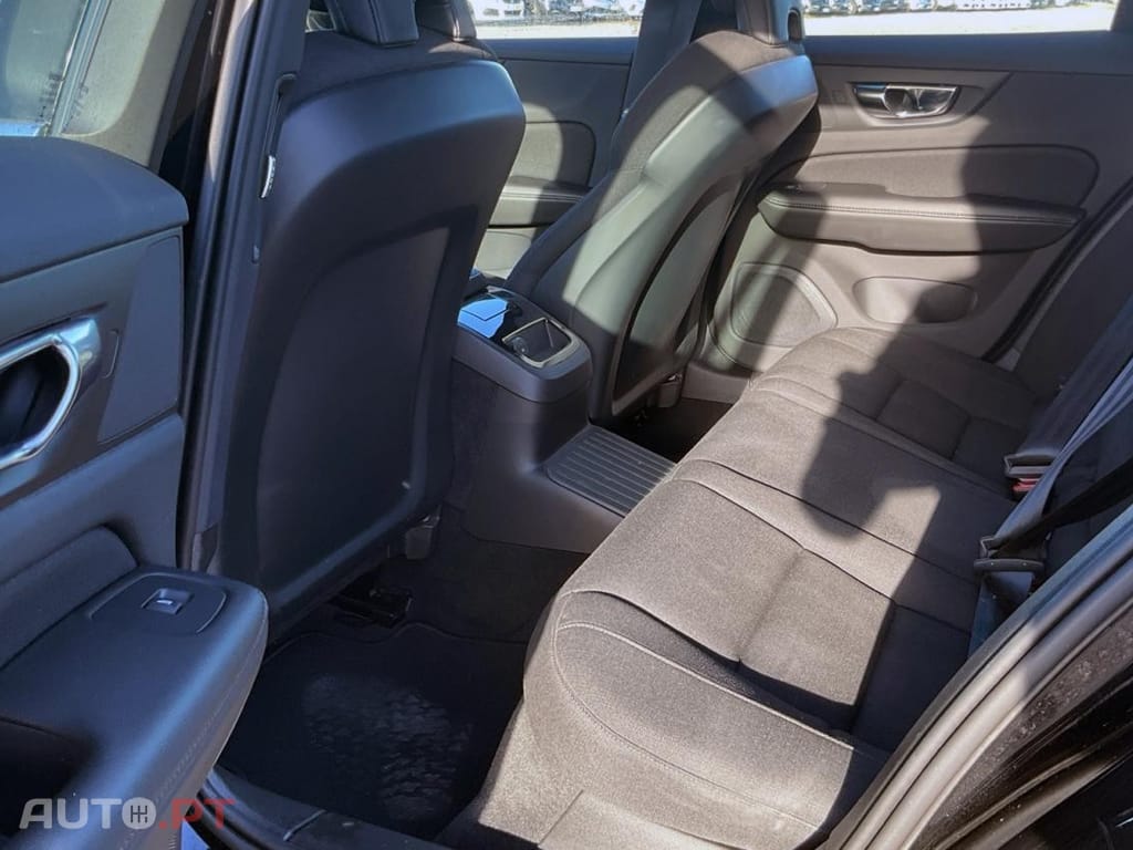 Volvo V60 2.0 T6 AWD TE Inscription Expression