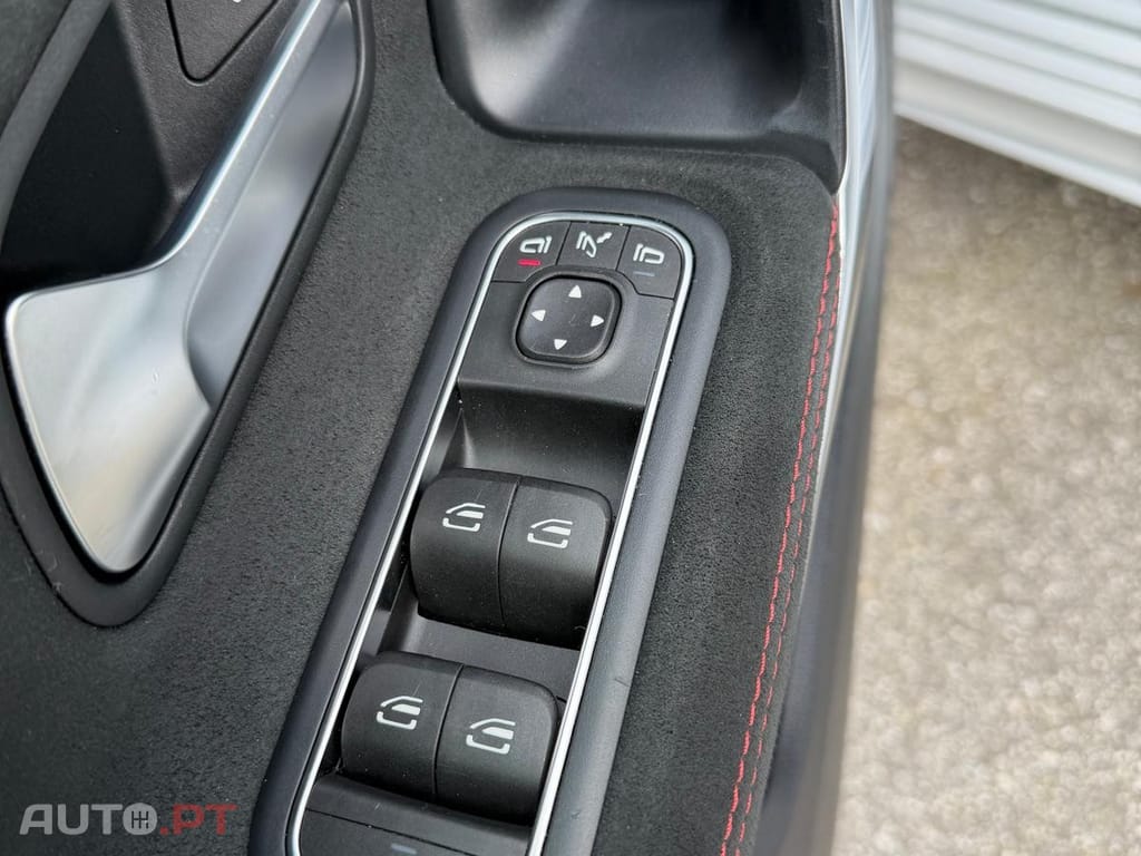 Mercedes-Benz A 250 e AMG Line