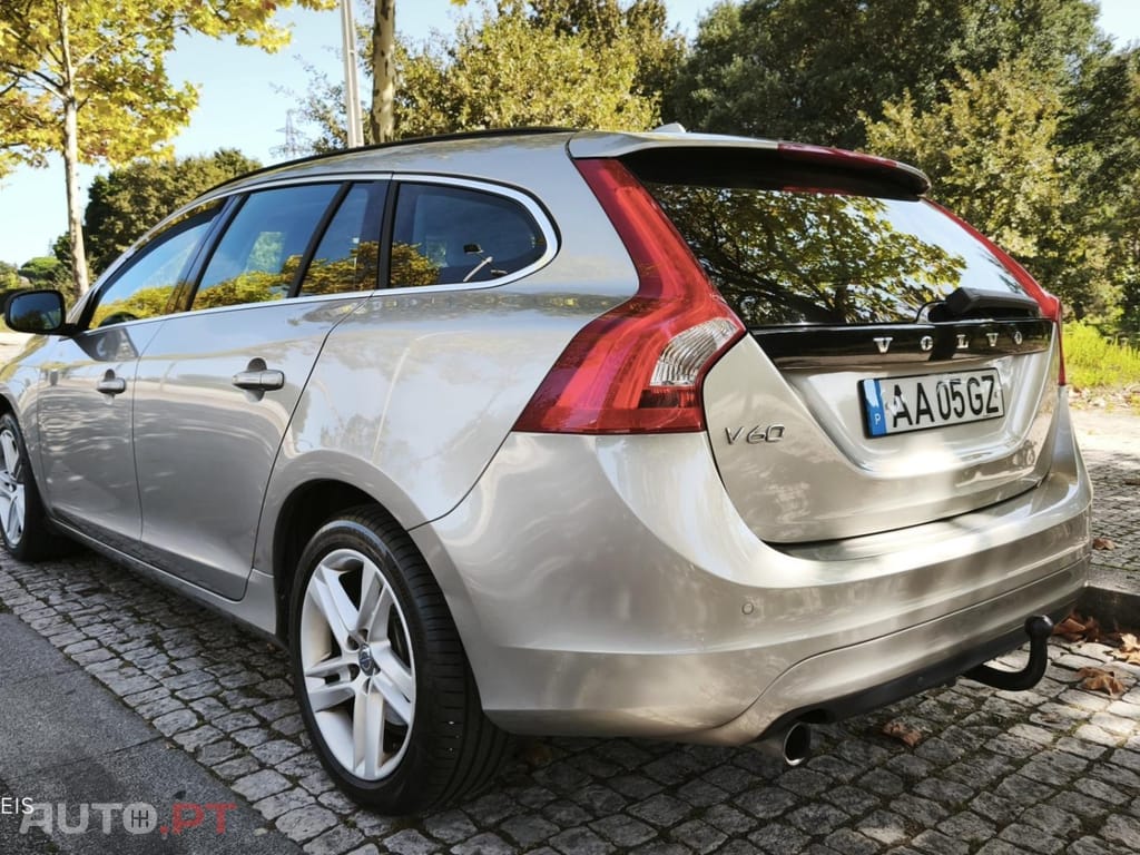 Volvo V60 1.6 D2 Summum Eco