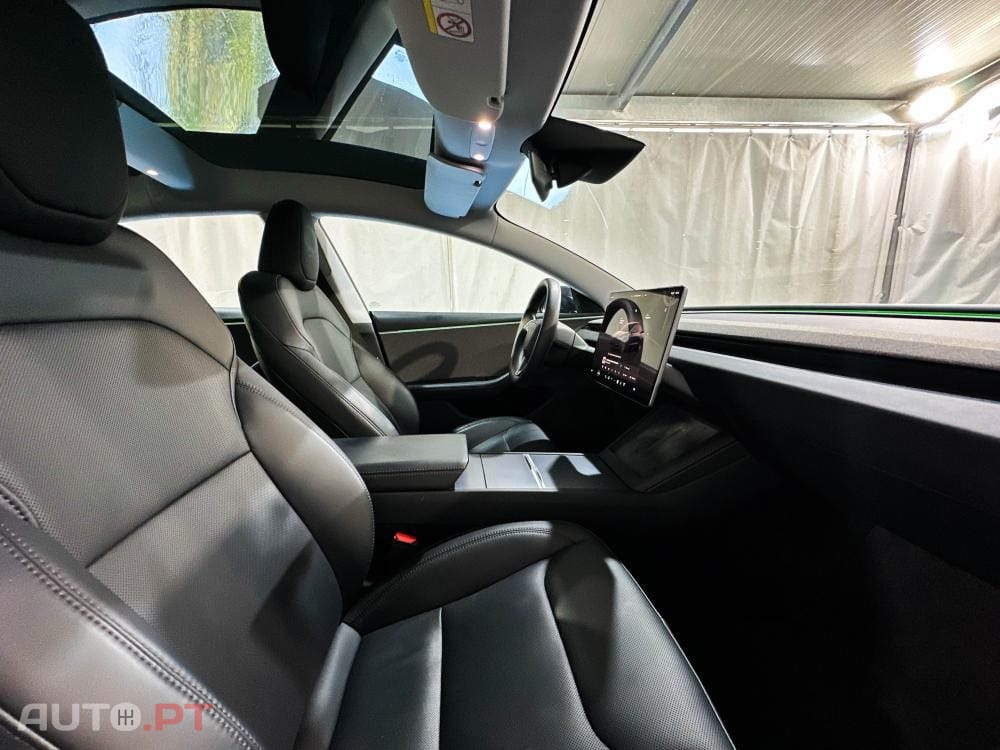 Tesla Model 3 Standard Range Plus RWD