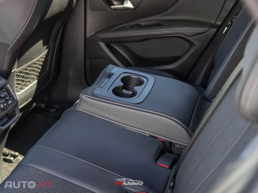 Peugeot 3008 1.5 BlueHDi GT Line EAT8