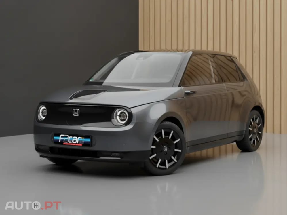 Honda e Advance (17")