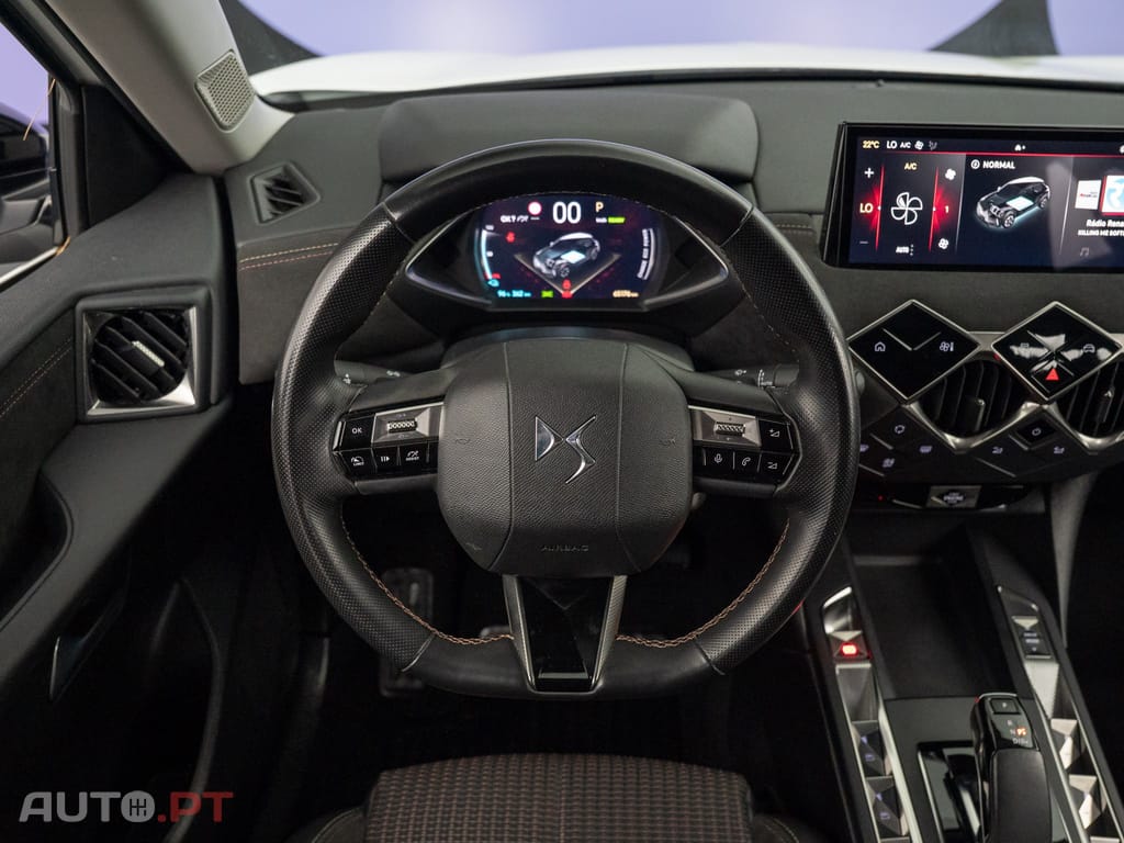 DS DS3 Crossback E-Tense Performance Line